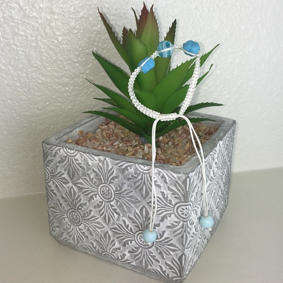 Handmade Chinese Knotting Bracelet W/ Glass Beads - Picture 6 of 8